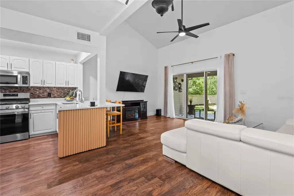 1215 NW 55th Street NW Gainesville FL 32605