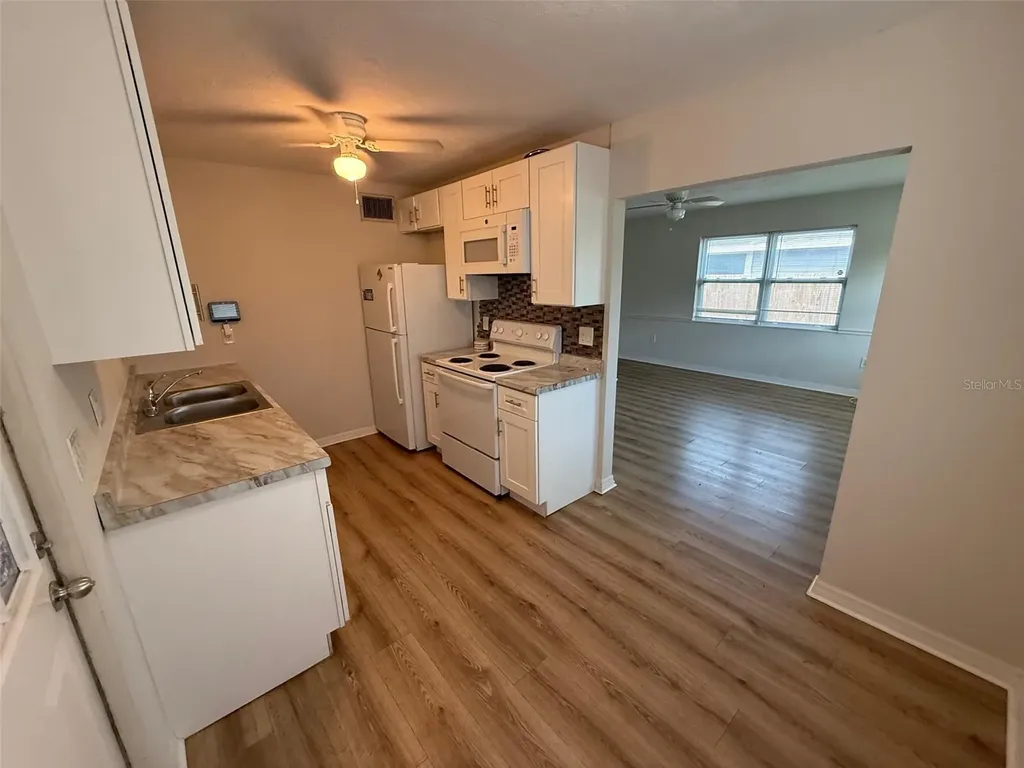 2217 20th Avenue W Bradenton FL 34205