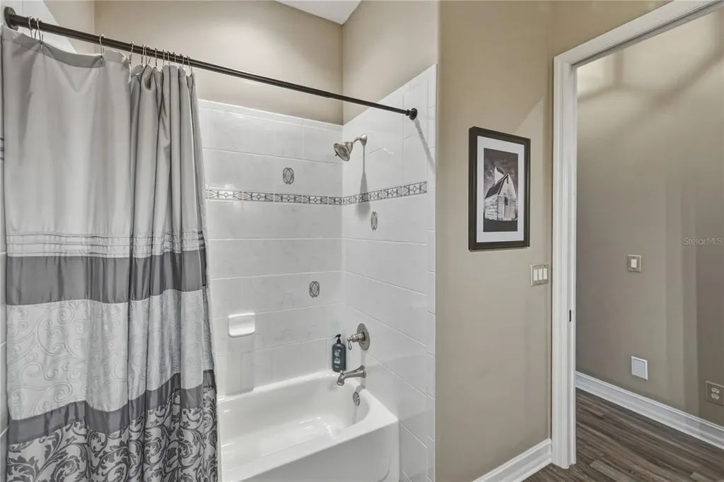 37405 Highridge Drive Dade City FL 33525