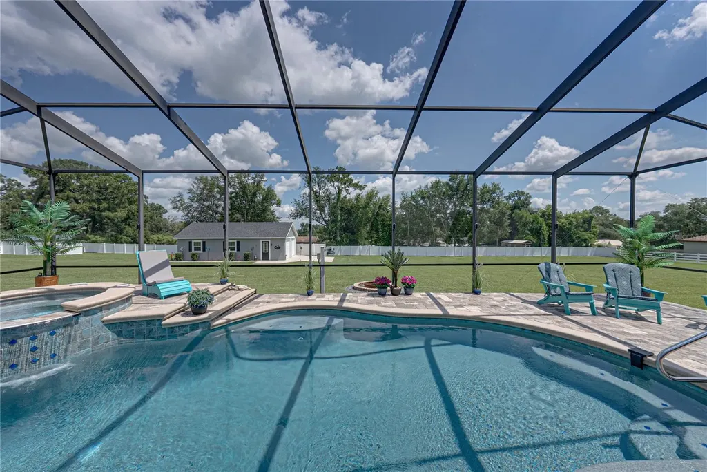 37405 Highridge Drive Dade City FL 33525