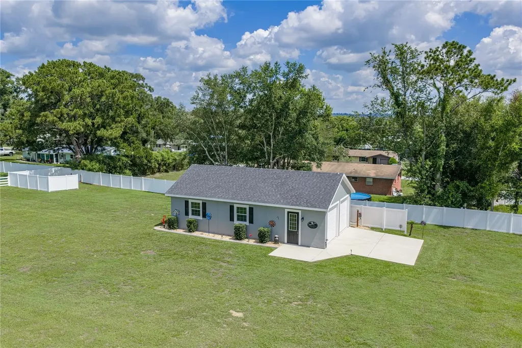 37405 Highridge Drive Dade City FL 33525