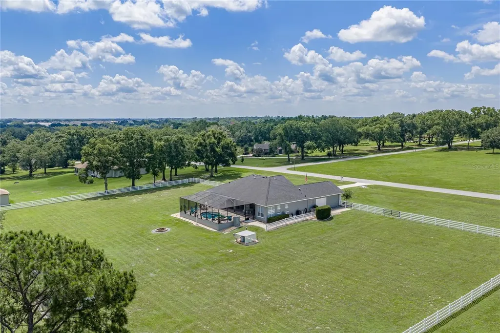 37405 Highridge Drive Dade City FL 33525