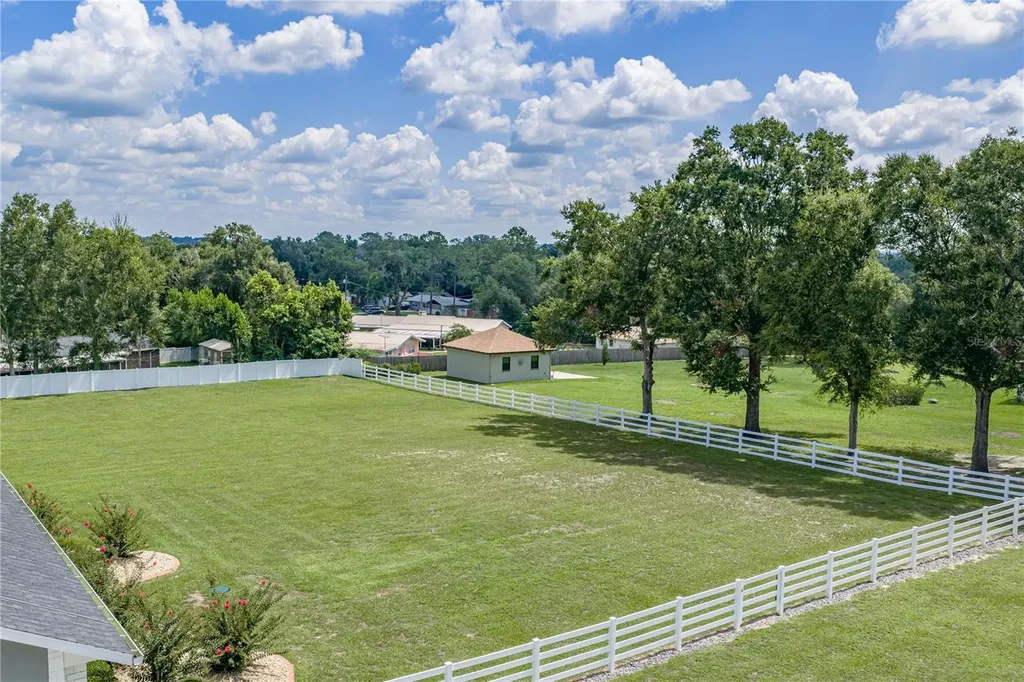 37405 Highridge Drive Dade City FL 33525
