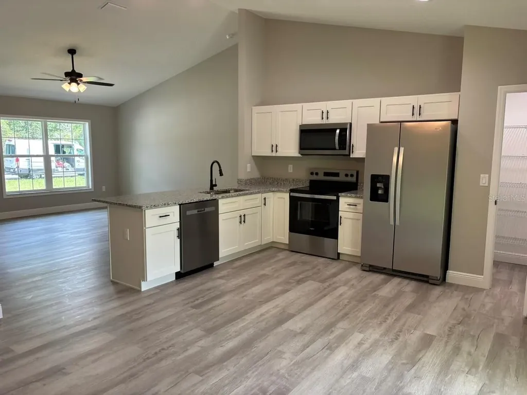 8468 N Empire Avenue Dunnellon FL 34433