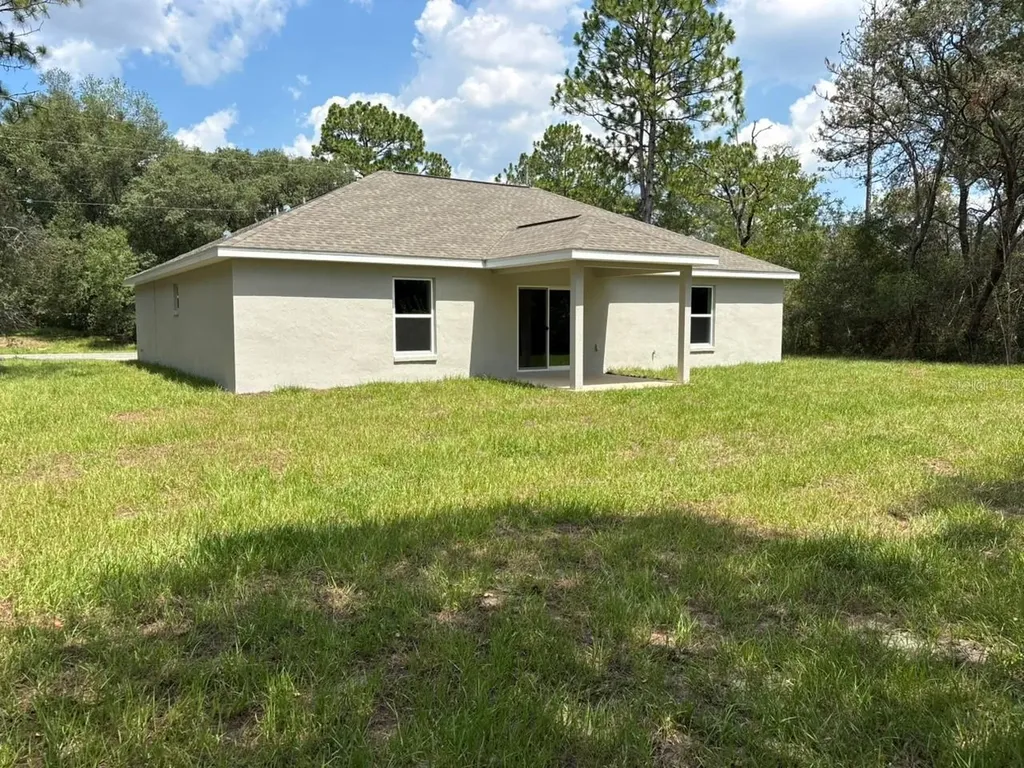 8468 N Empire Avenue Dunnellon FL 34433