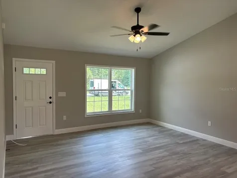 8468 N Empire Avenue Dunnellon FL 34433