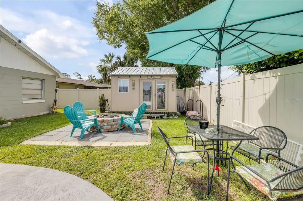 2952 Carriage Drive South Daytona FL 32119