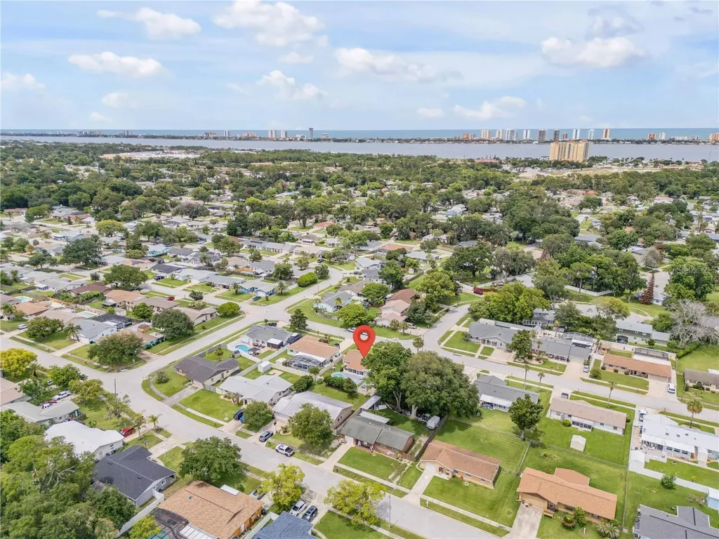 2952 Carriage Drive South Daytona FL 32119