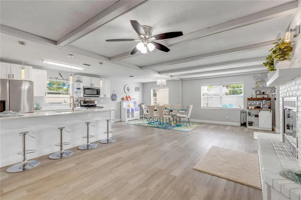 2952 Carriage Drive South Daytona FL 32119