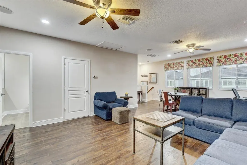 7209 Meeting House Lane Apollo Beach FL 33572