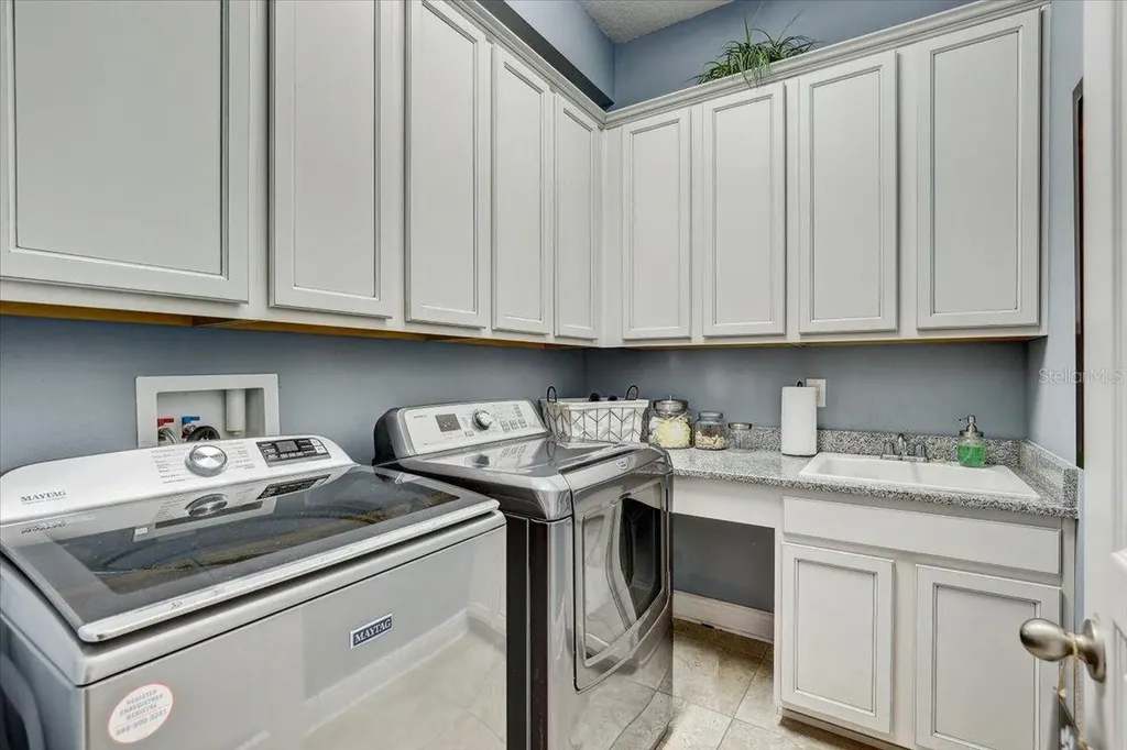 7209 Meeting House Lane Apollo Beach FL 33572