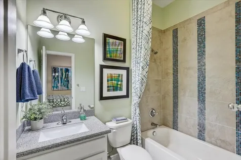 7209 Meeting House Lane Apollo Beach FL 33572