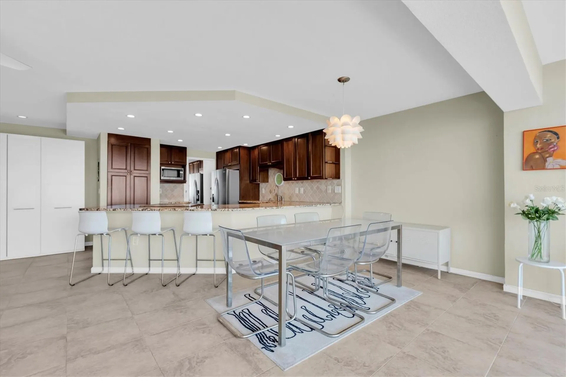 7200 Sunshine Skyway Ln S St Petersburg FL 33711
