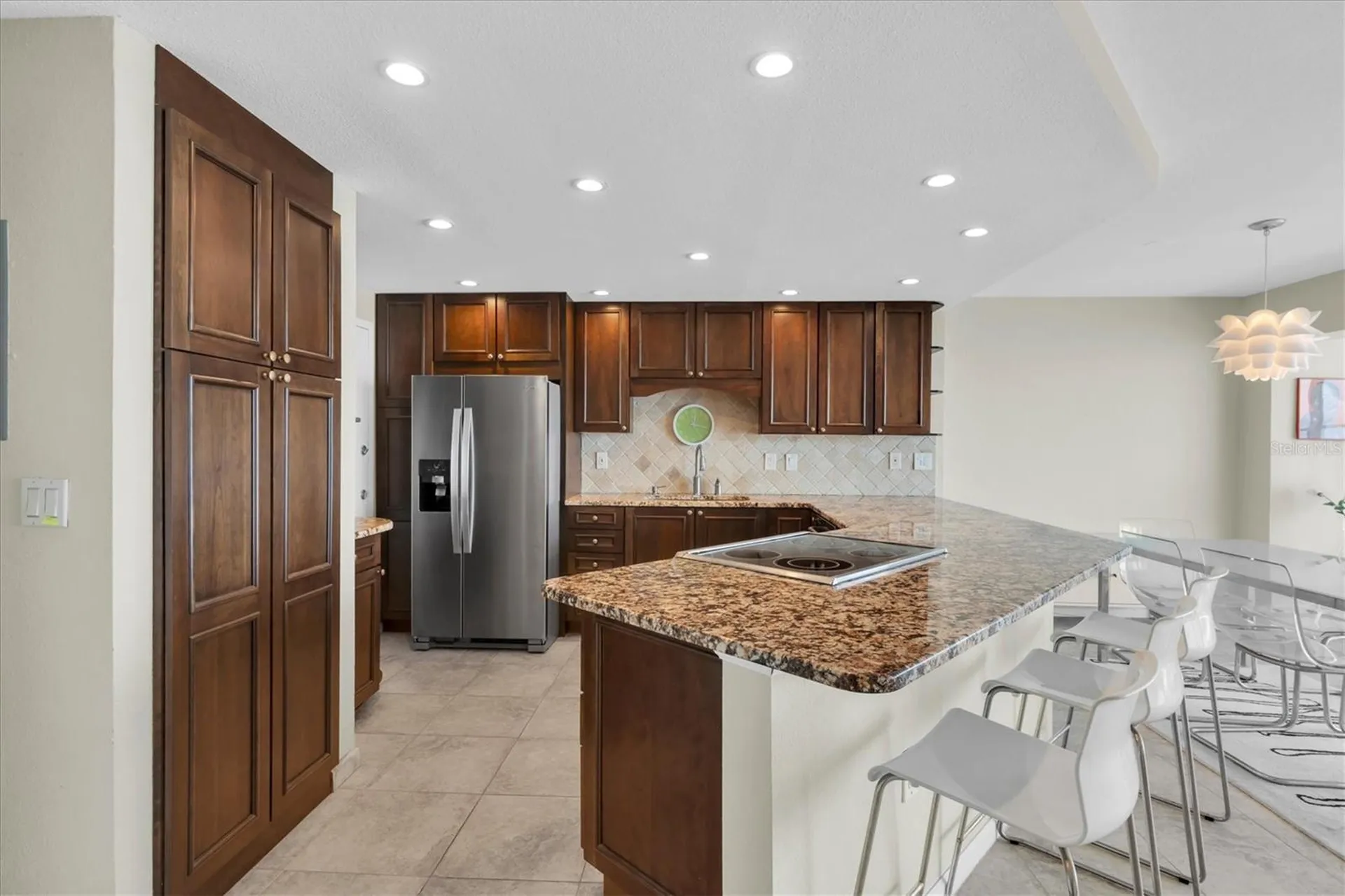 7200 Sunshine Skyway Ln S St Petersburg FL 33711