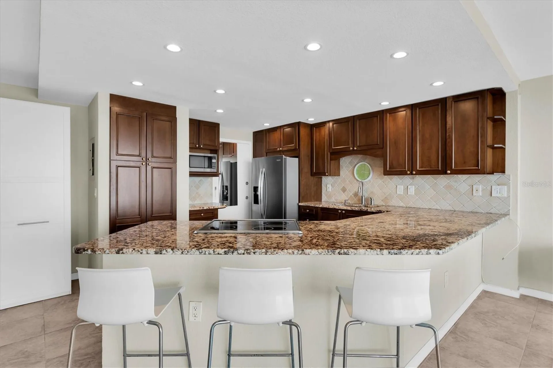 7200 Sunshine Skyway Ln S St Petersburg FL 33711