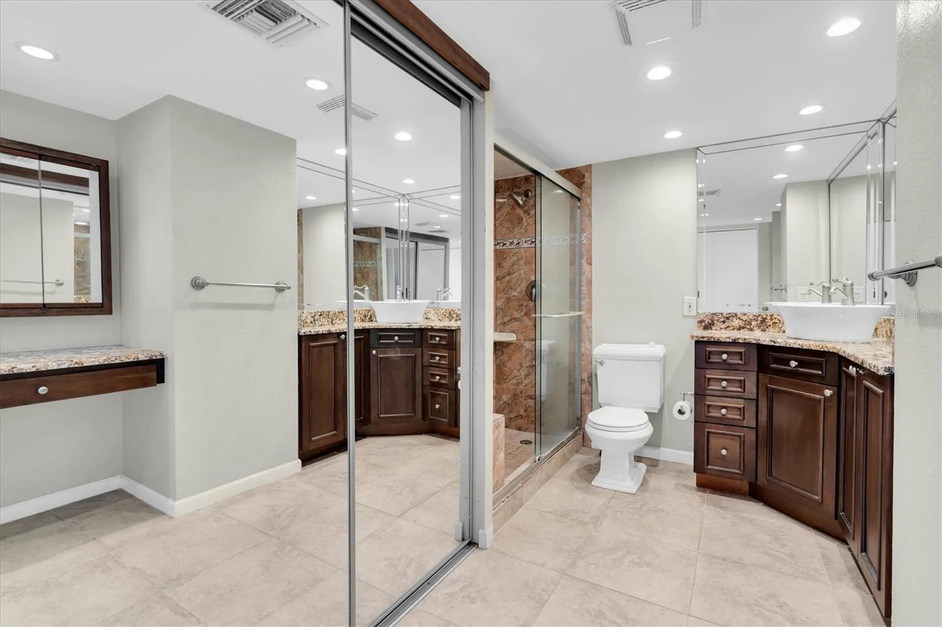 7200 Sunshine Skyway Ln S St Petersburg FL 33711