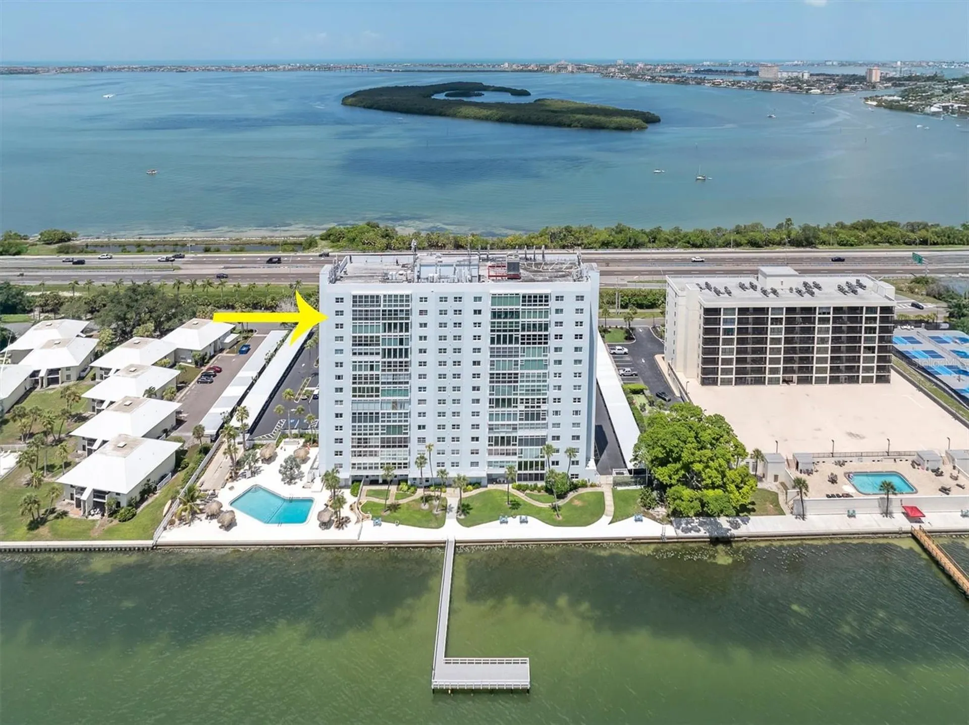 7200 Sunshine Skyway Ln S St Petersburg FL 33711