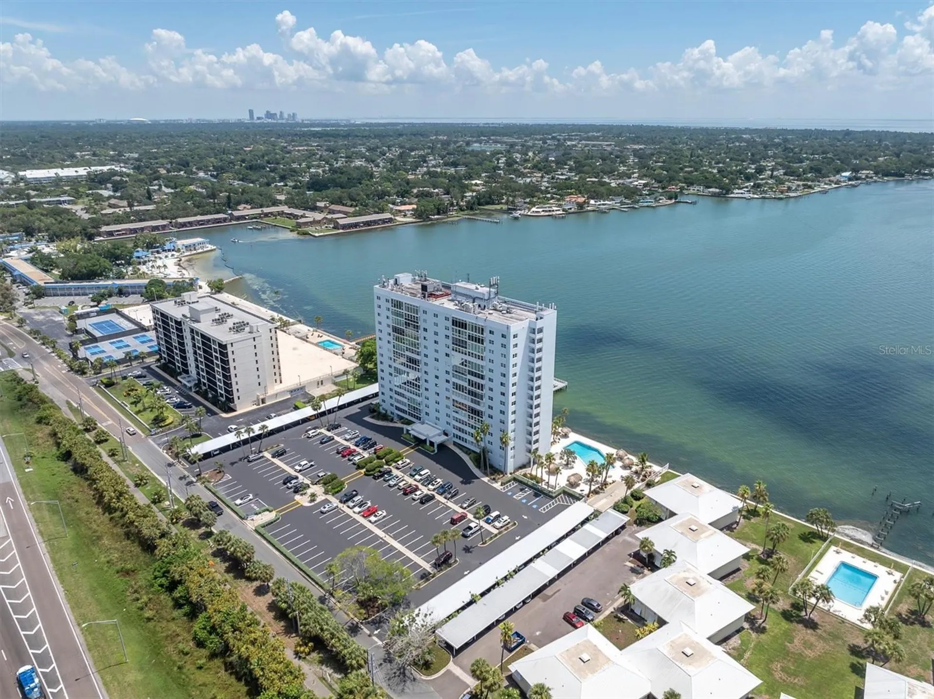 7200 Sunshine Skyway Ln S St Petersburg FL 33711