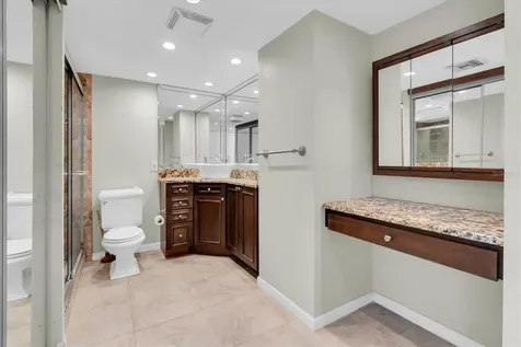 7200 Sunshine Skyway Ln S St Petersburg FL 33711