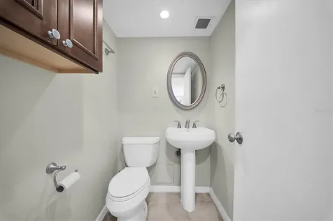 7200 Sunshine Skyway Ln S St Petersburg FL 33711