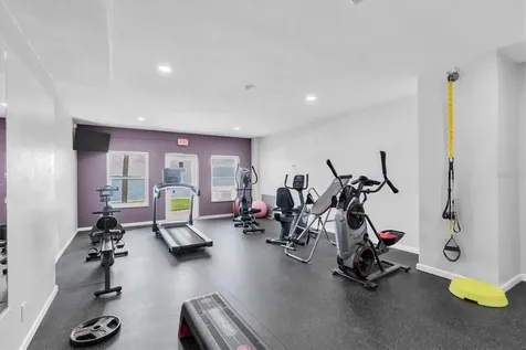 7200 Sunshine Skyway Ln S St Petersburg FL 33711