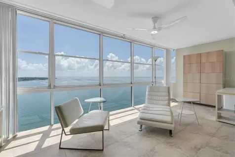 7200 Sunshine Skyway Ln S St Petersburg FL 33711