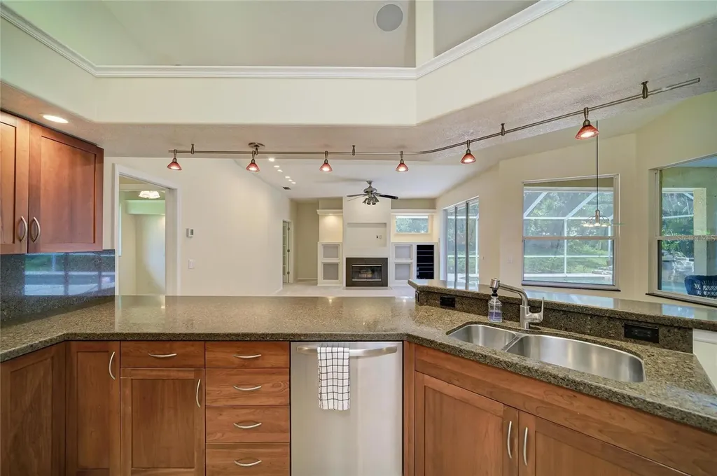 6401 Kylie Creek Way Sarasota FL 34240
