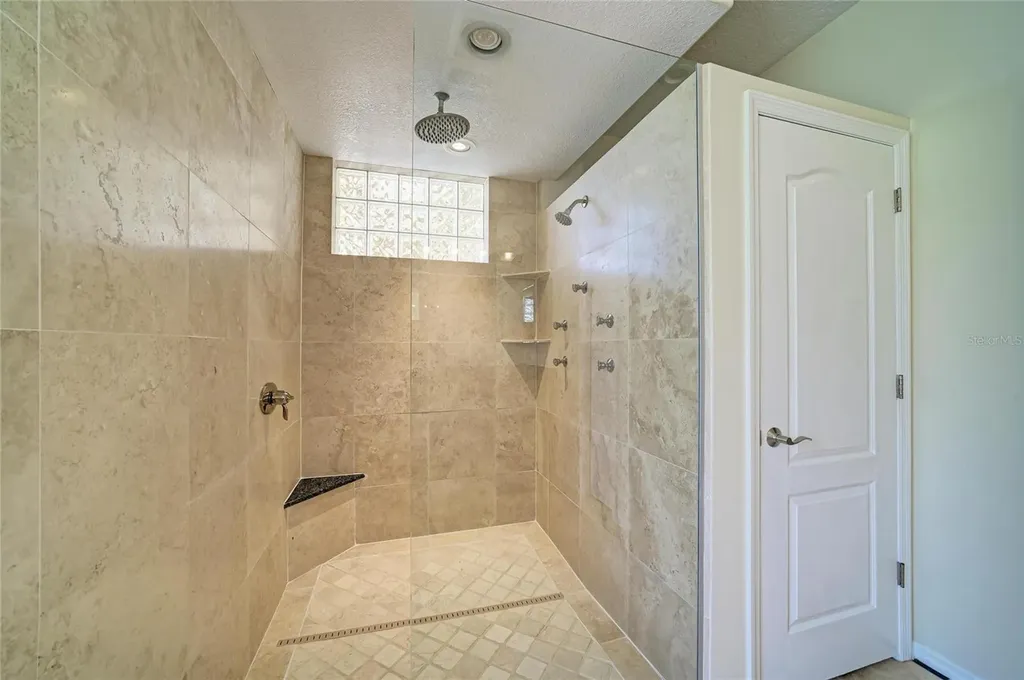 6401 Kylie Creek Way Sarasota FL 34240