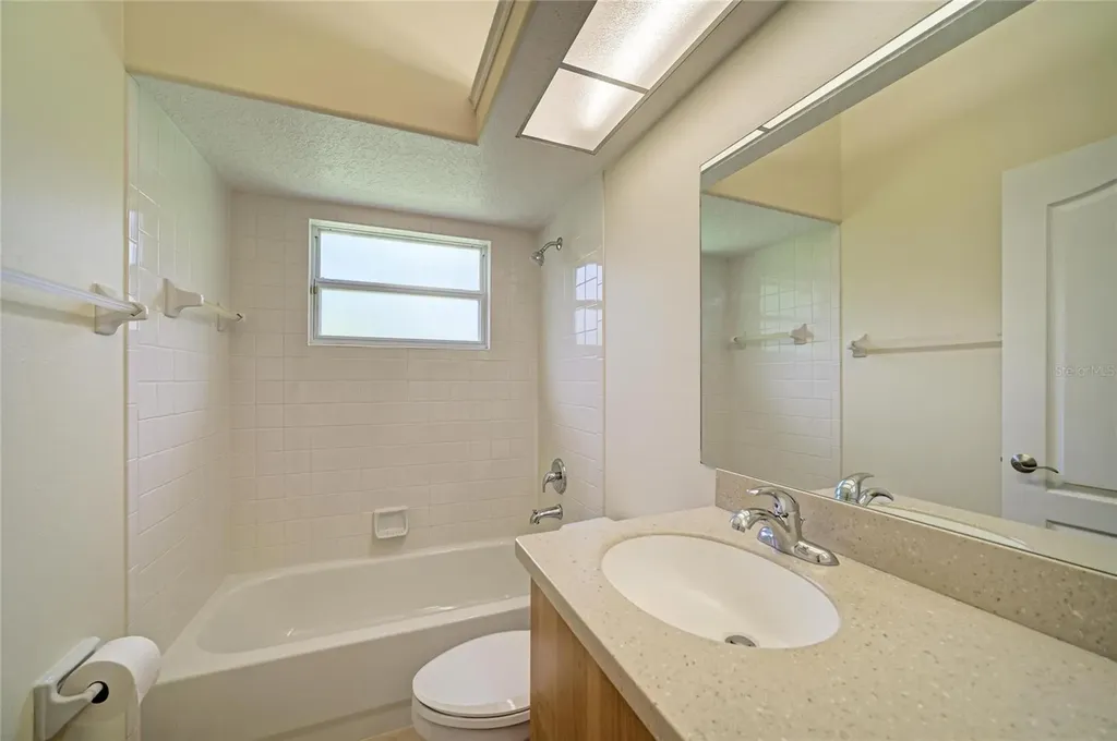 6401 Kylie Creek Way Sarasota FL 34240