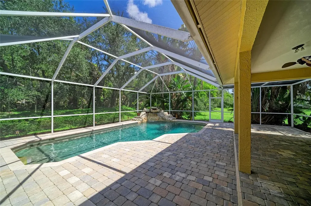 6401 Kylie Creek Way Sarasota FL 34240