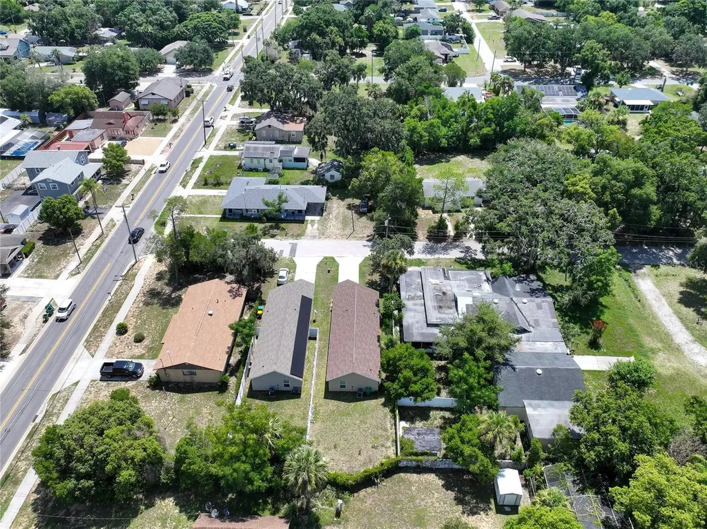 1202 S Dewey Street Eustis FL 32726