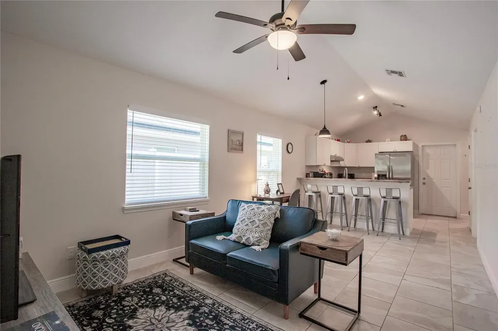 1202 S Dewey Street Eustis FL 32726
