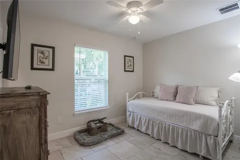 1202 S Dewey Street Eustis FL 32726