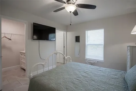 1202 S Dewey Street Eustis FL 32726