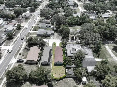 1202 S Dewey Street Eustis FL 32726