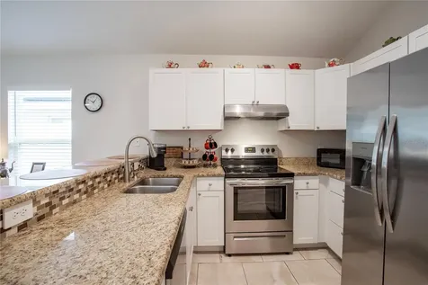 1202 S Dewey Street Eustis FL 32726