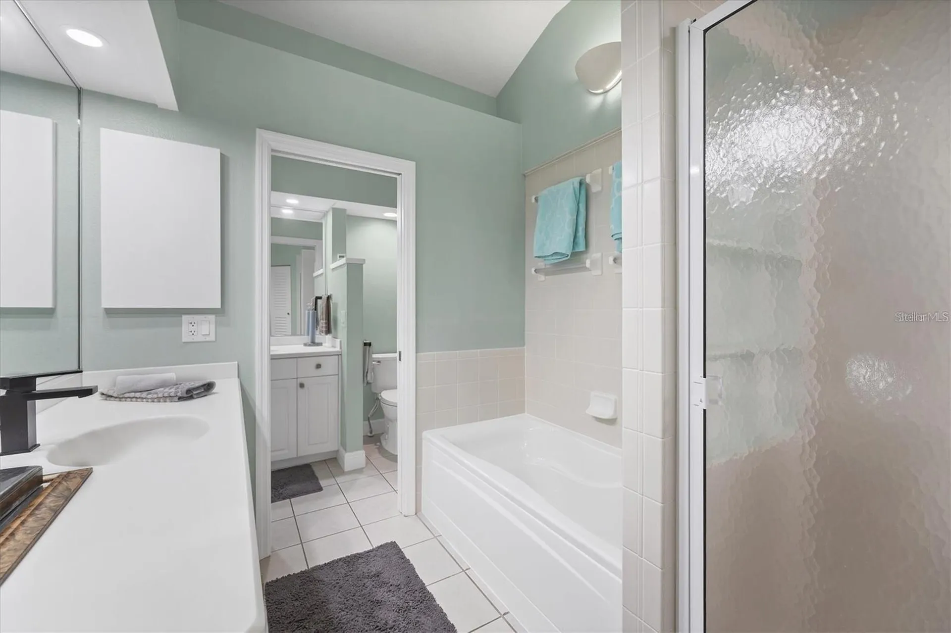 200 Cocoanut Avenue Sarasota FL 34236
