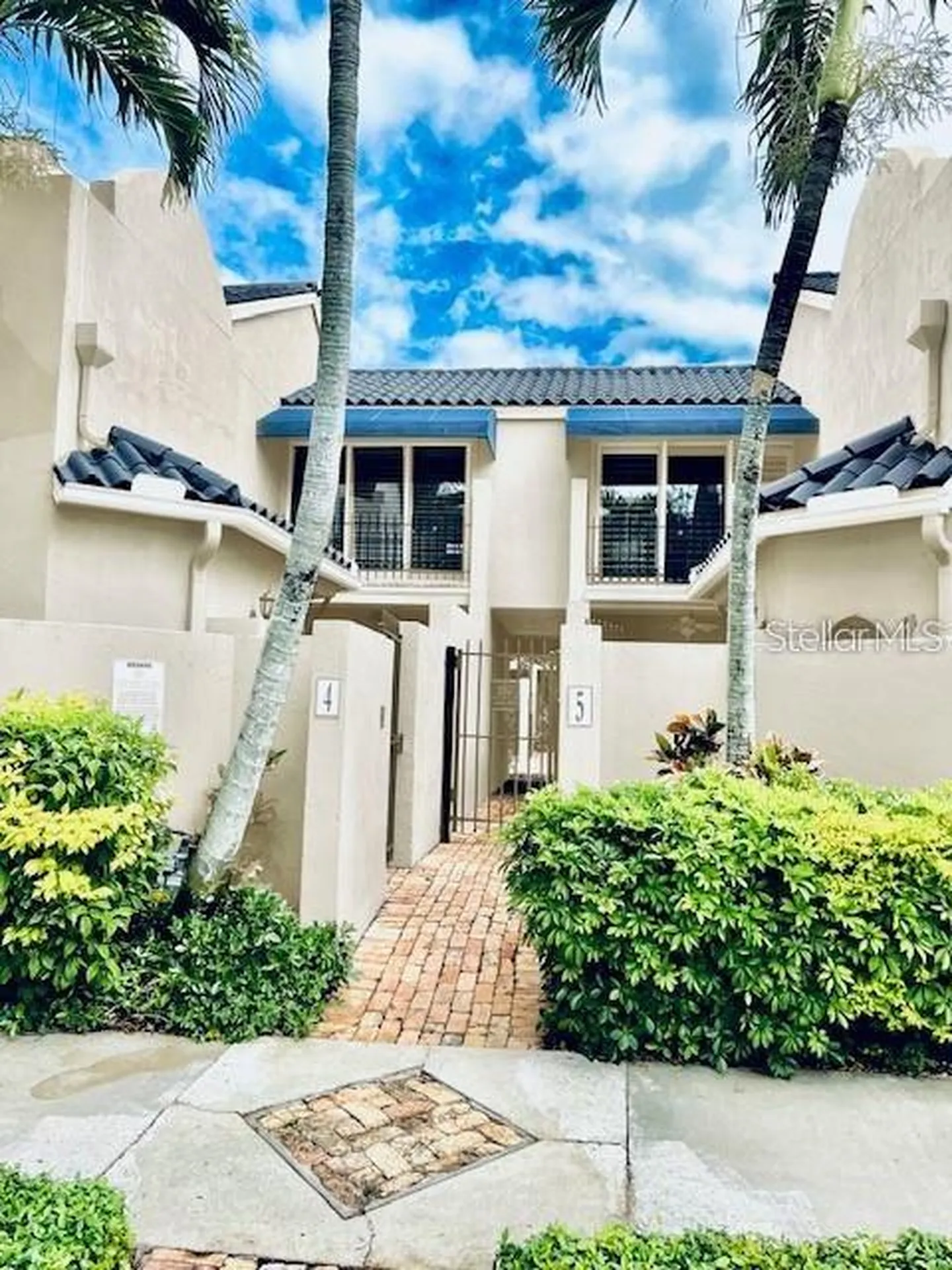 200 Cocoanut Avenue Sarasota FL 34236