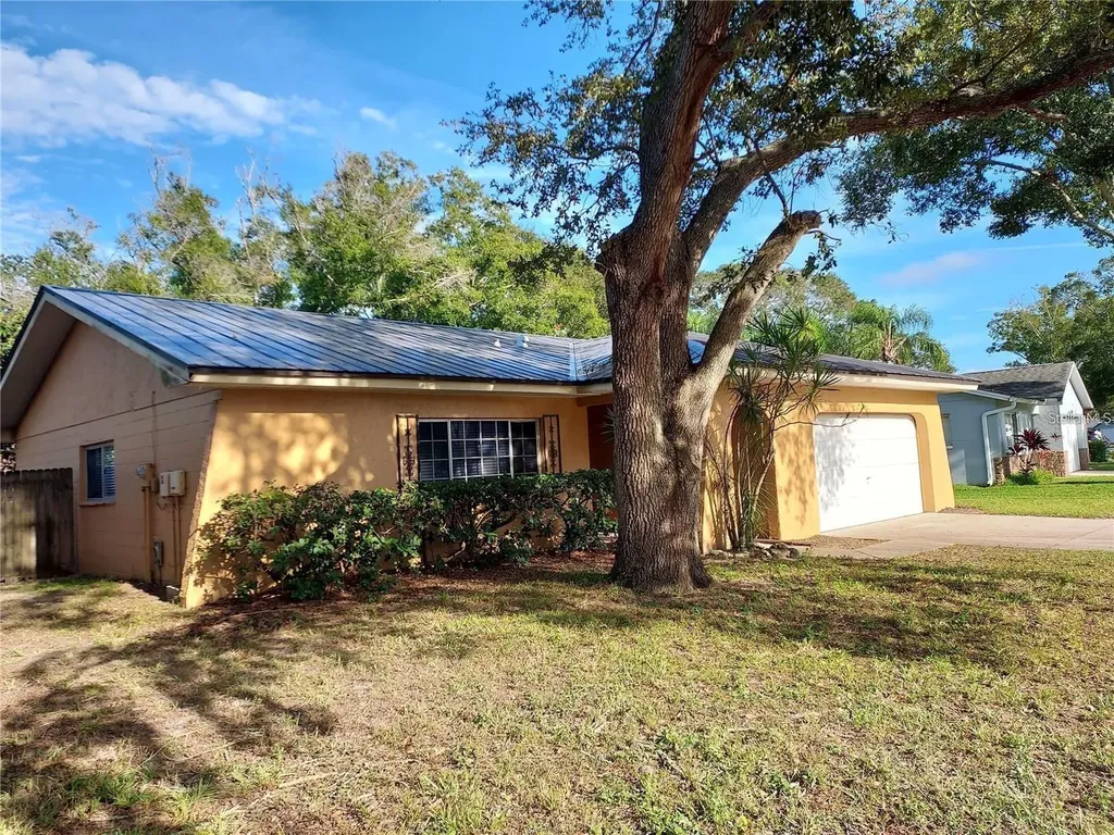 2001 Groveland Road Palm Harbor FL 34683