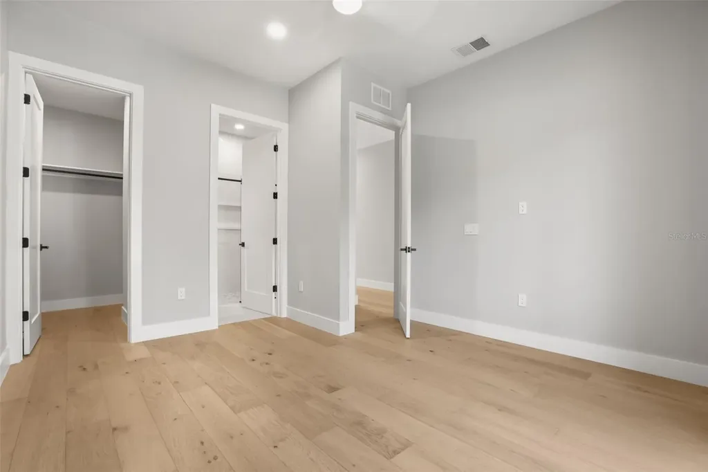 2422 Musselwhite Avenue Orlando FL 32804