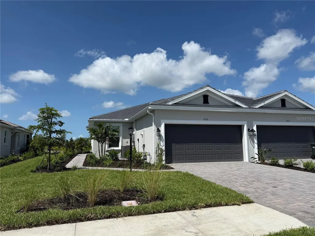 7755 Waning Moon Way Sarasota FL 34241