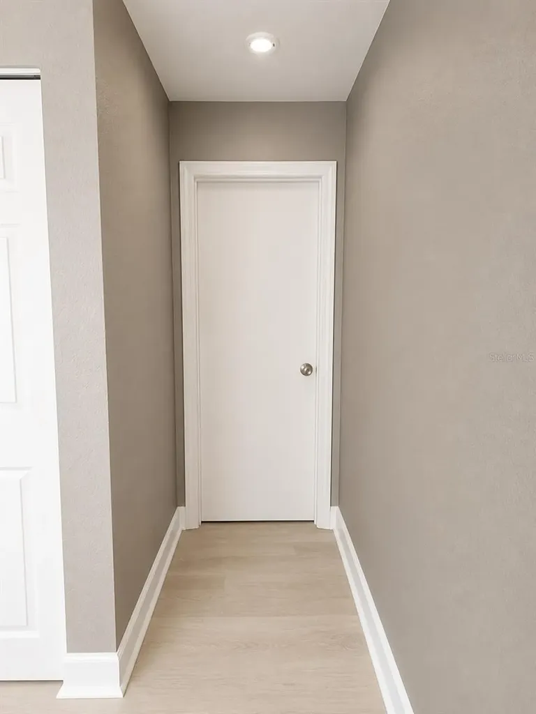 5124 Conroy Road Orlando FL 32811