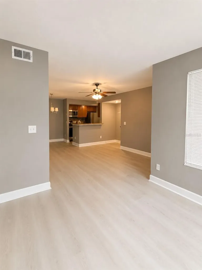 5124 Conroy Road Orlando FL 32811