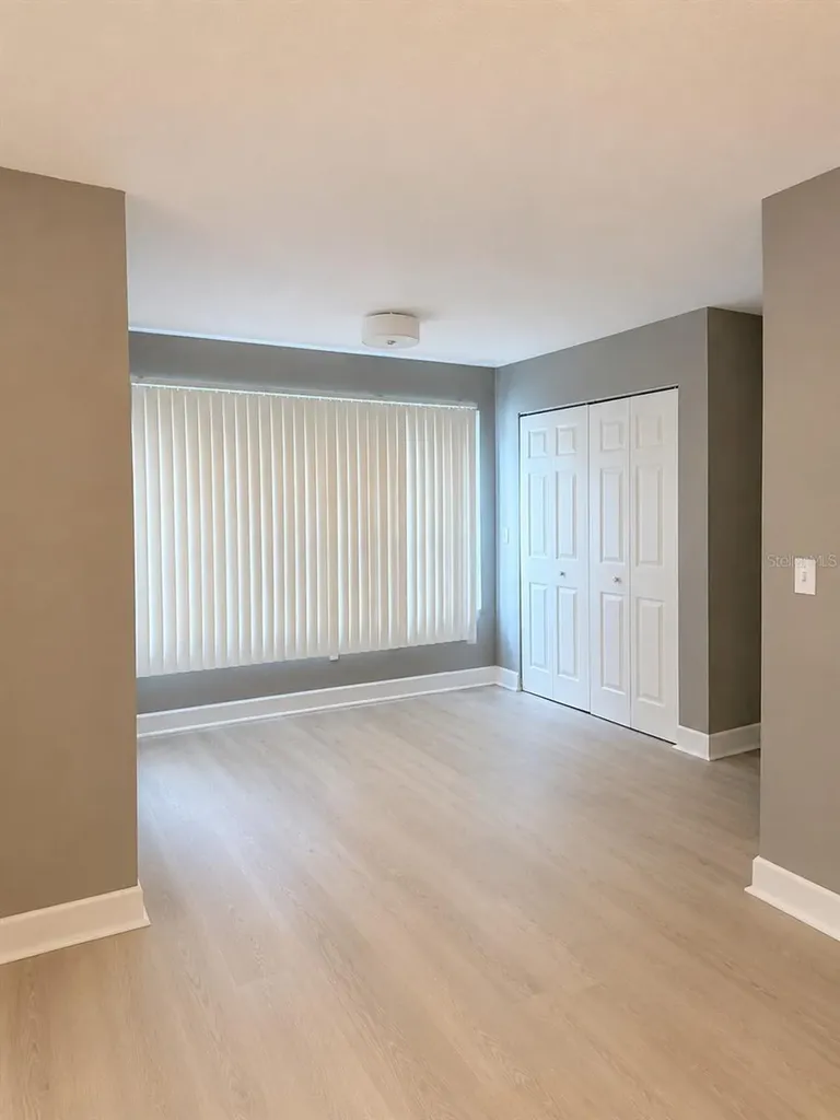 5124 Conroy Road Orlando FL 32811
