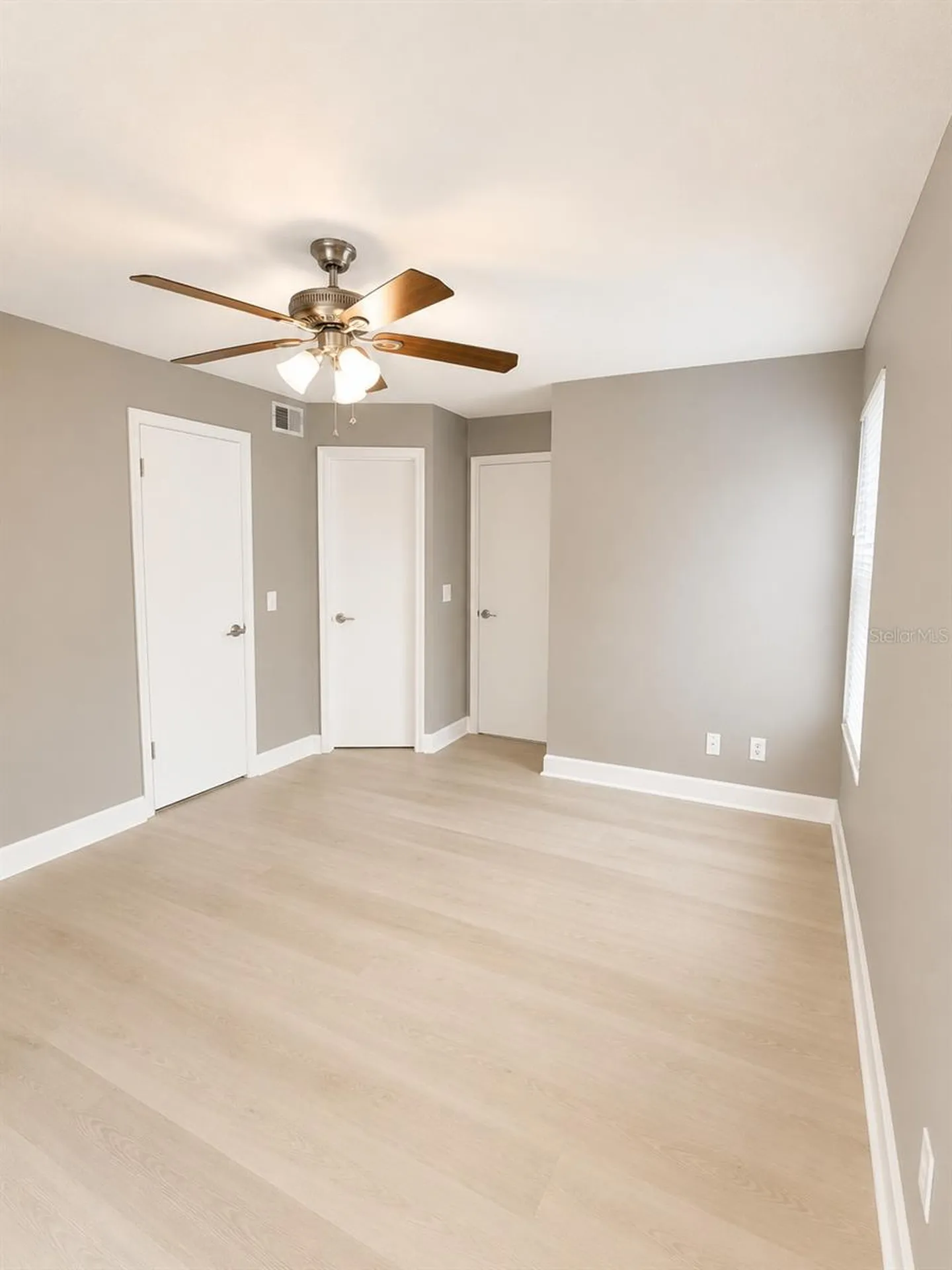 5124 Conroy Road Orlando FL 32811