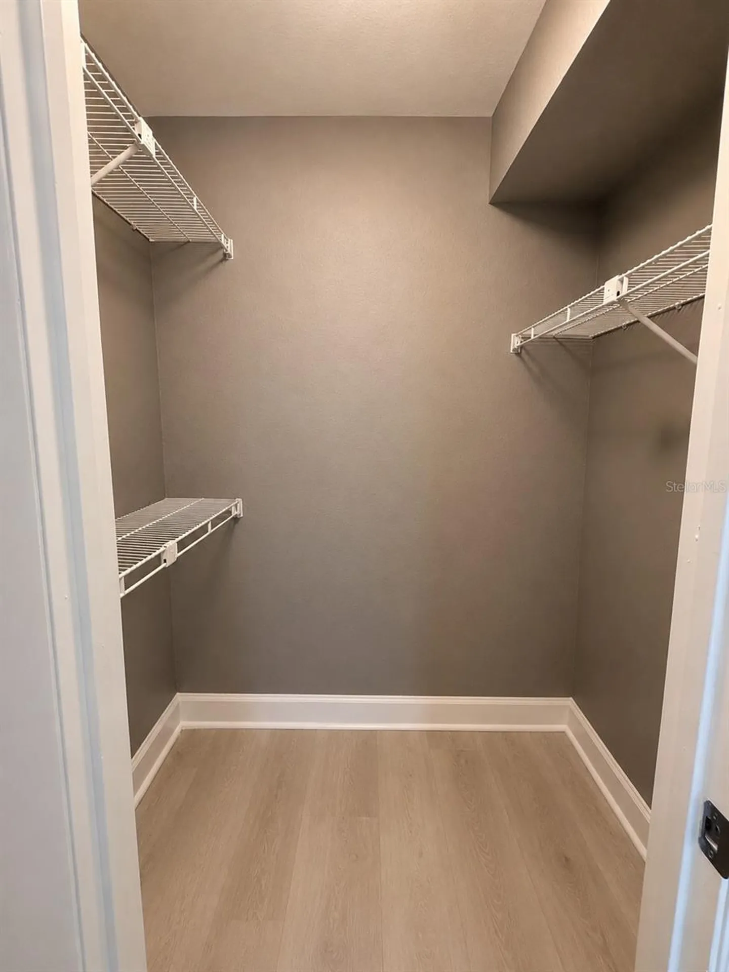 5124 Conroy Road Orlando FL 32811