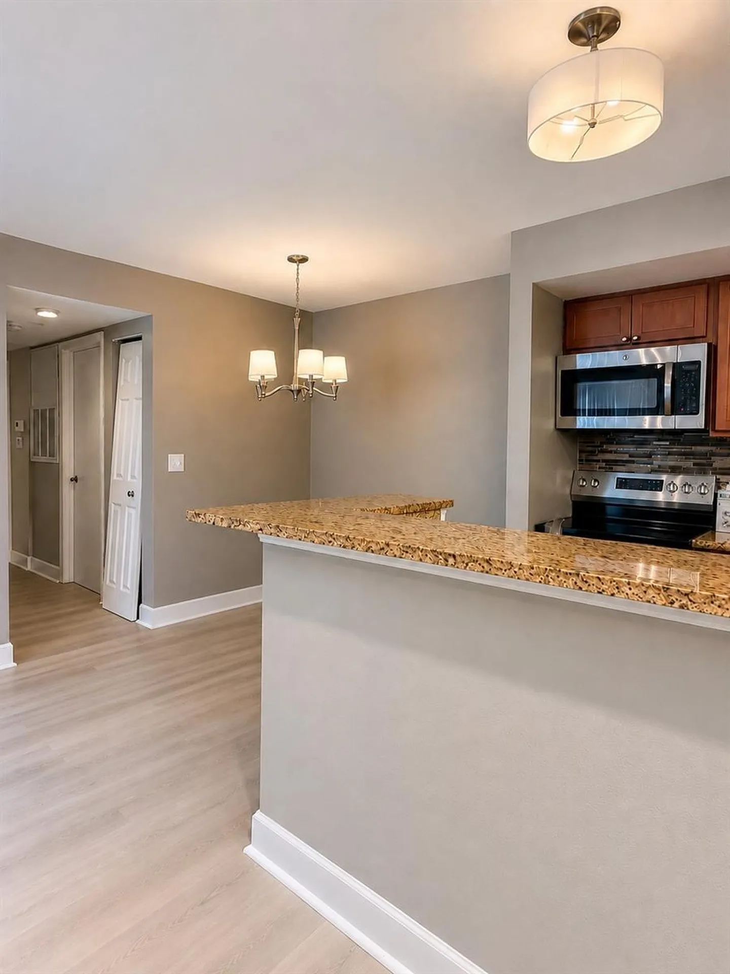 5124 Conroy Road Orlando FL 32811
