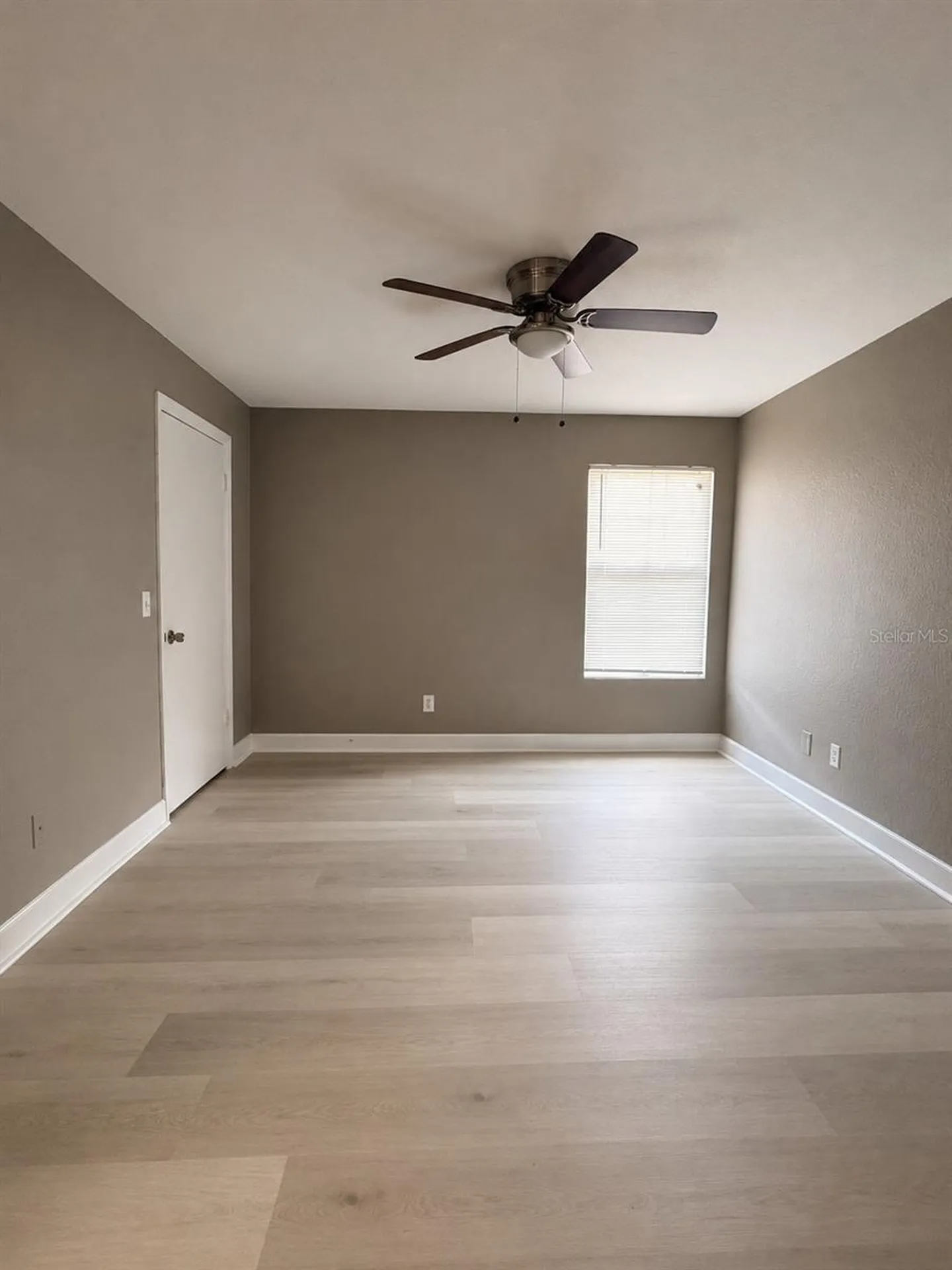 5124 Conroy Road Orlando FL 32811