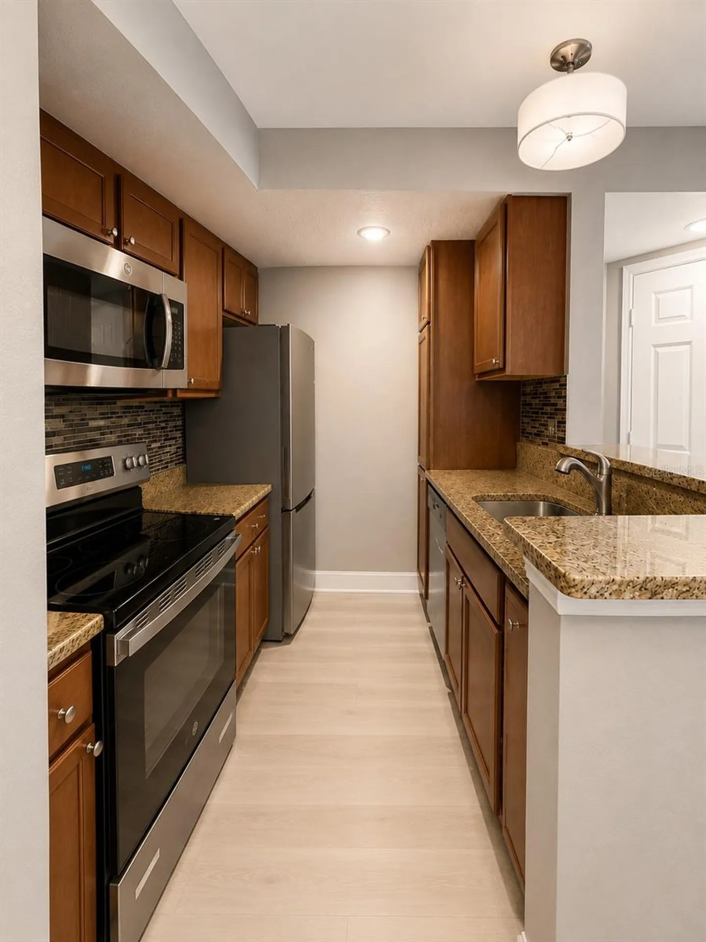 5124 Conroy Road Orlando FL 32811