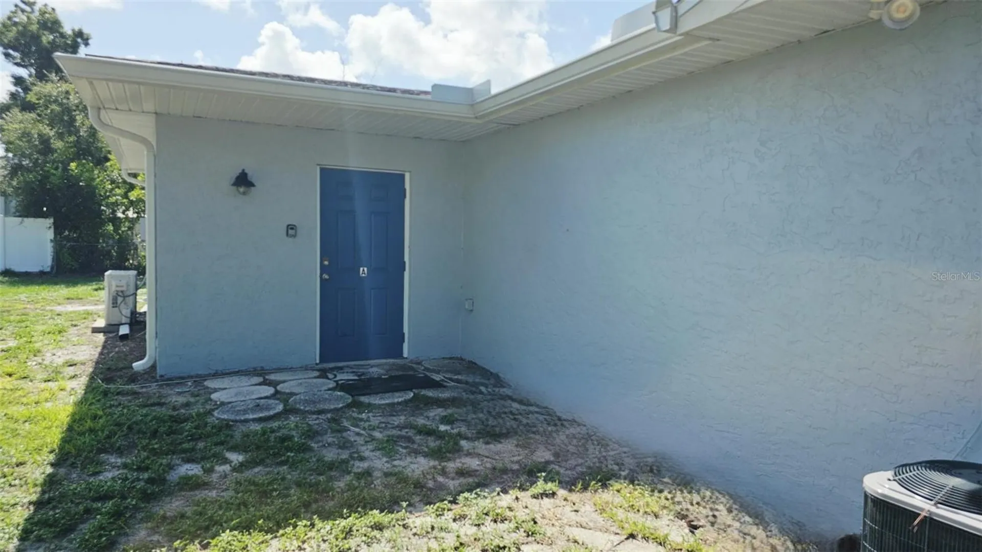865 Palm Avenue Englewood FL 34223